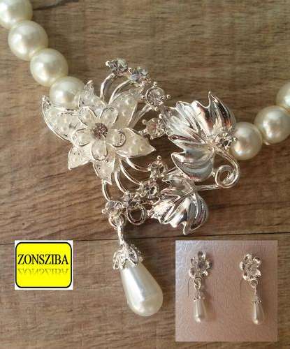 BEAUTIFUL EVENT FASHION INSPIRED FAUX PEARL NECKLACE WITH EARRINGS!!!