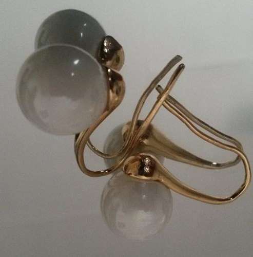 ELEGANT AND STYLISH DROP FAUX PEARL EARRINGS!!!