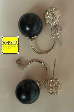 HIGHLY TRENDY BUBBLE FAUX PEARL EARRINGS WITH GLITTER BALLS!!
