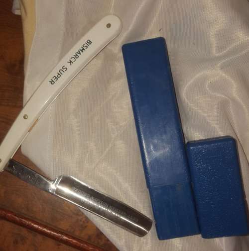 Vintage barber knife bismark hollow ground made in germany