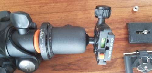 Vanguard Tripod - Ball head + extras