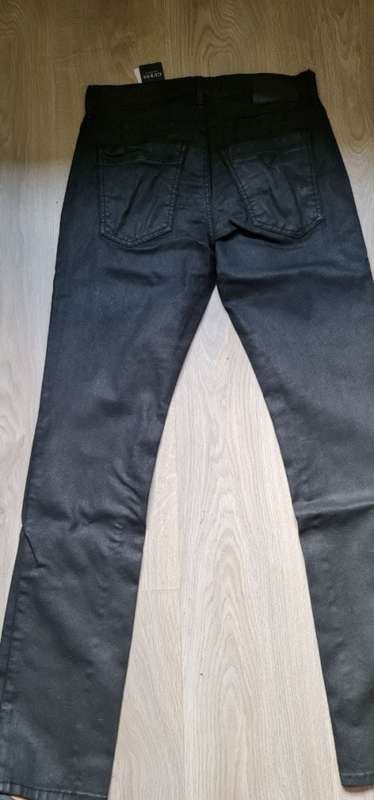 100% Original Guess Jeans - Mens Skinny Jeans Size : W34L32 (Retail R999)