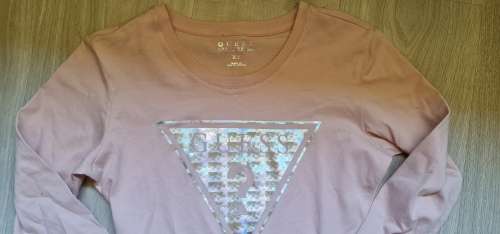 100% Original Guess Ladies Long Sleeve Top - Size X-Small (Retail R499)