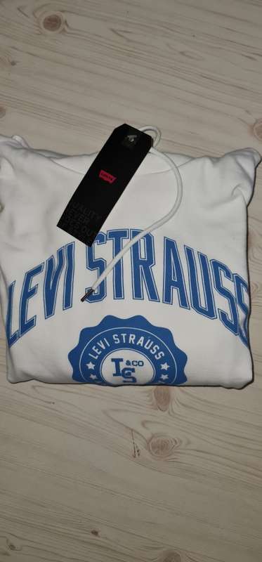 100% Original Levi`s Ladies Cropped Hoodie (White) Small - Brand new (Retail R799)