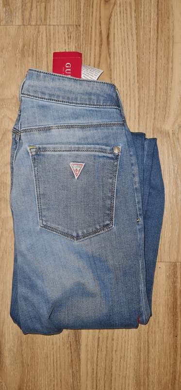 100% Original Guess Ladies Jeggings - Guess Size 30 (SA Size 36) RETAIL R999