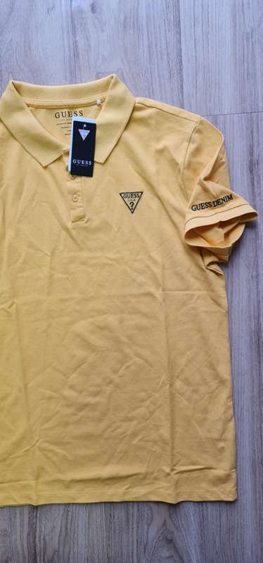 100% Original Guess Jeans - Mens Golfer Shirt Size : Large (Retail R699)
