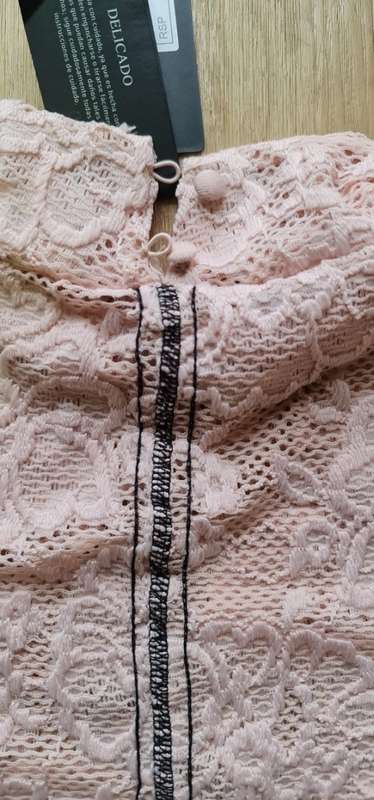 100% Original Guess Ladies Long Sleeve Top - Size X-Small - RETAIL R999