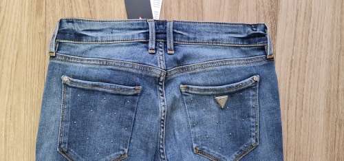 100% Original Guess Ladies Skinny Jeans - Guess Size 28 (SA Size 34) RETAIL R999 (Low Rise Skinny)
