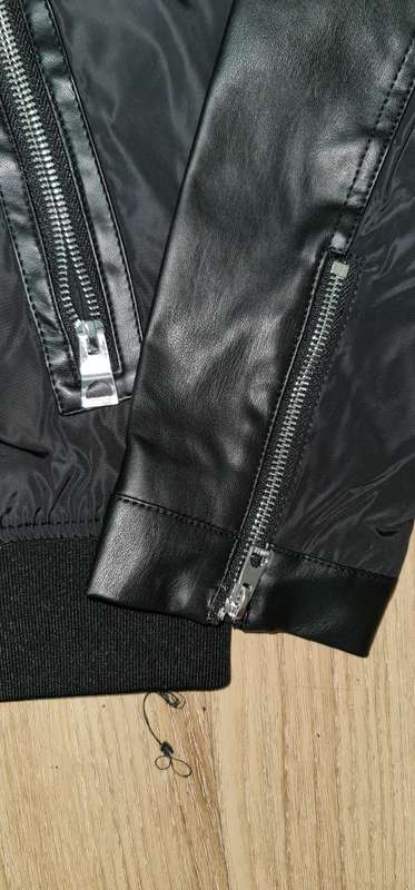 100% Original Guess Mens Faux Leather Biker Jacket - Medium (Retail R1999)