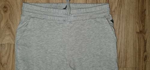 Original Guess Ladies Active Sweat Pants - Guess Size Large RETAIL R1299
