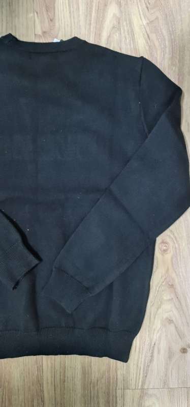 100% Original Guess Mens Jersey - SMALL  (Retail R999)