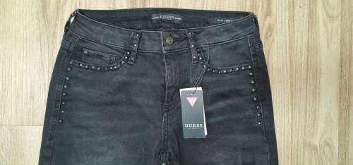 100% Original Guess Ladies Jeans - Guess Size 26 (SA Size 32) RETAIL R999 (Sexy Curve)