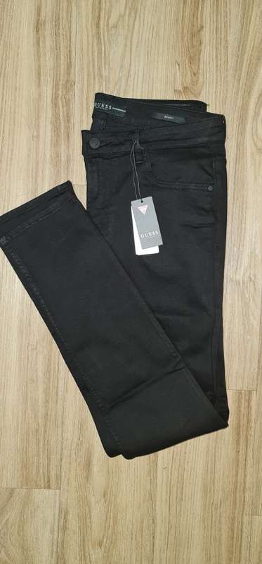 100% Original Guess Jeans - Mens Skinny Jeans Size : W32L34 (Retail R1299)