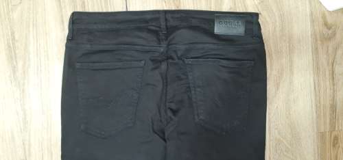 100% Original Guess Jeans - Mens Skinny Jeans Size : W32L34 (Retail R1299)