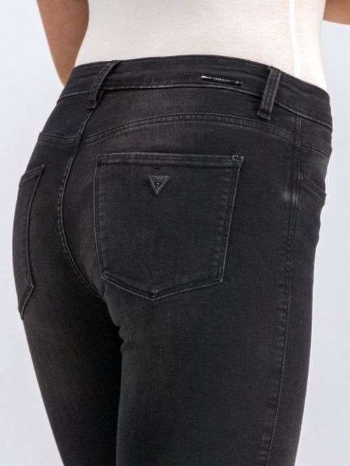 100% Original Guess Ladies Jeans - Guess Size 34 (SA Size 40) RETAIL R999 (Sexy Curve)
