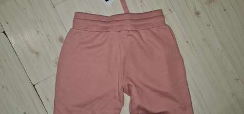 100% Original Guess Ladies Pants - Guess Size Large RETAIL R999