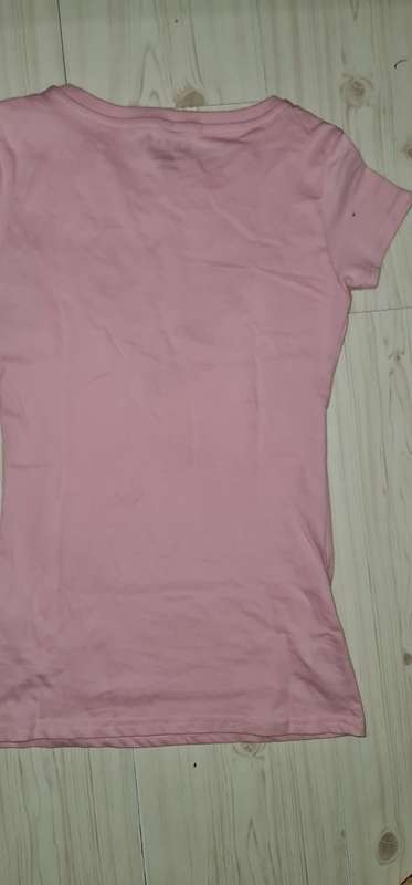 100% Original Guess Ladies Shirt - Guess Size X-Small RETAIL R499