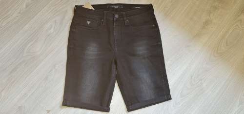 100% Original Guess Jeans Shorts Size 32 (Retail R799)
