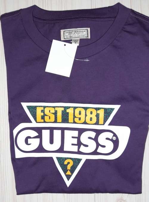 100% Original Mens Guess T-Shirt - Medium (Retail R599)