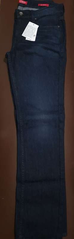 100% Original Guess Jeans - Mens Slim Straight Jeans Size : W30L32 (Retail R1299)
