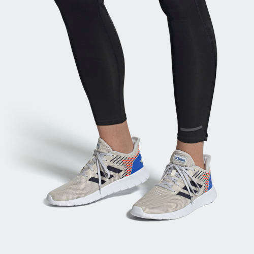 Original Adidas EG3183 ASWEERUN - UK7 (Retail R1299)