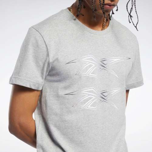 100% Original Reebok FK2602 CL GP AOV Tee - Large (Retail R599)