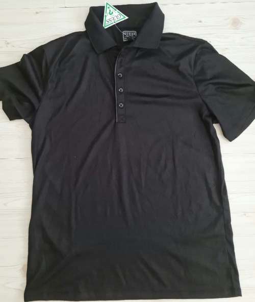 100% Original Mens Guess T-Shirt - Medium (Retail R599)
