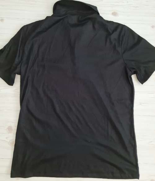 100% Original Mens Guess T-Shirt - Medium (Retail R599)