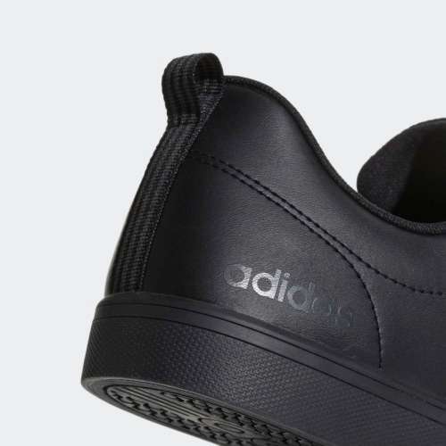 Original Adidas B44869 VS Pace - UK11 (Retail R1399)