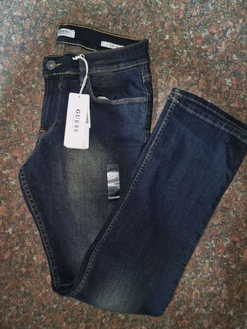 Original Guess Jeans - Mens Slim Boot Jeans Size : W30L32 (Retail R1299)