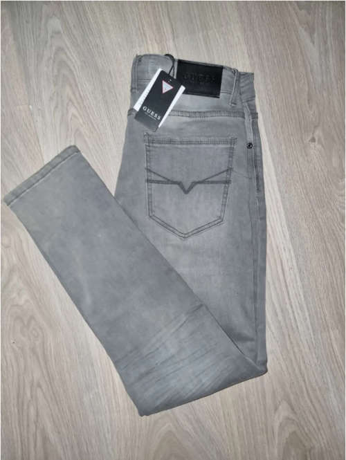 Guess Jeans - Men`s Skinny Jeans Size : W34L32 (Retail R1299)
