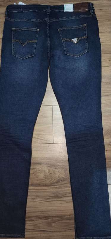 Guess Jeans - Men`s Super Skinny Jeans Size : W34L34 (Retail R1499)