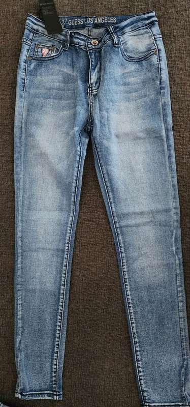 X-Mas Special R1!!! Guess Ladies Jeans - SA Size 38 (Guess Size 32) RETAIL R1299 (Power Skinny)