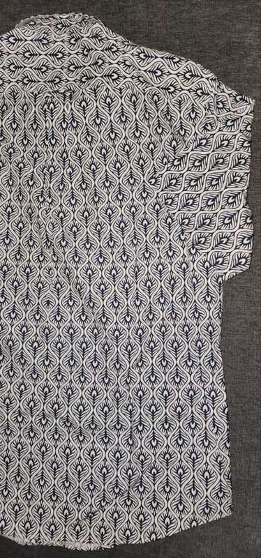 PRINGLE of Scotland Formal Shirt (Short Sleeve) - Large (Retail R1599) - Classic Fit - 100% Cotton