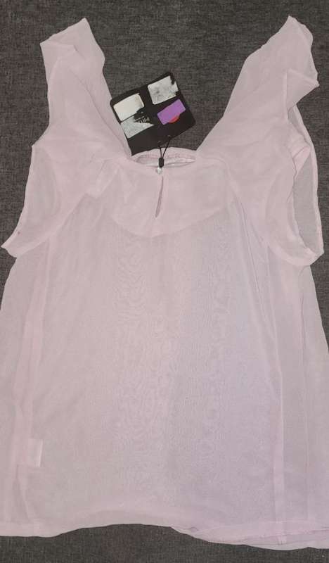 Brand NEw Original Pringle Ladies Top - Size 8 (Retail R1299)