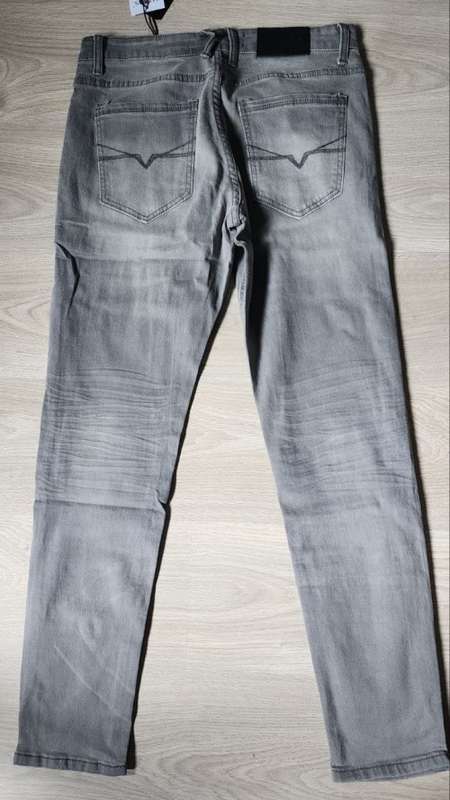 Guess Jeans - Men`s Skinny Jeans (Power SKinny Low Rise) Size : W32L32 (Retail R1499)