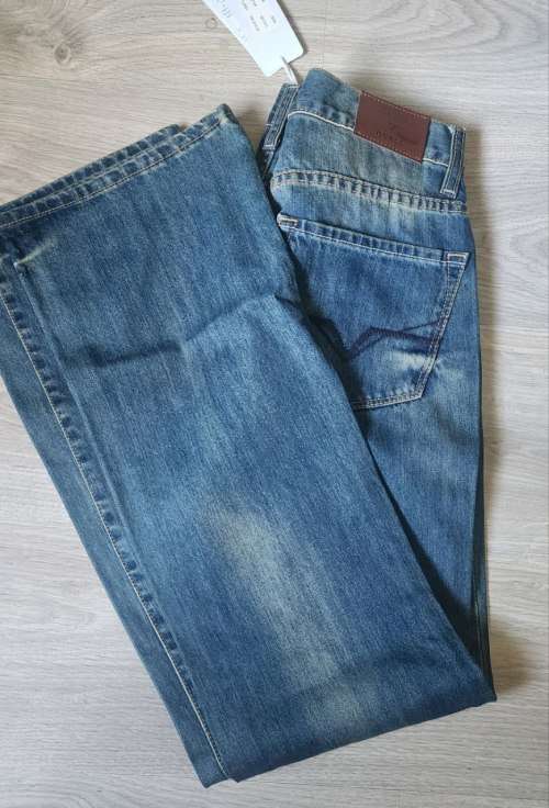 Guess Jeans - Men`s  Jeans (Slim Boot) Size : W28L32 (Retail R1499)