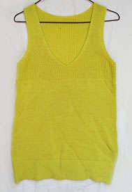 BIG BARGAIN - Knitted Onpiece can cover on hip and will be nice with leggings Size for M