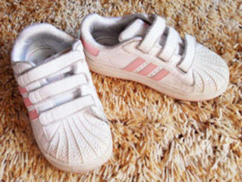ADIDAS SPORTS SHOES FOR 8Girl Size