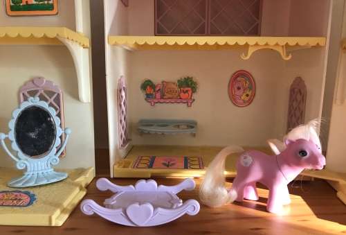 My Little Pony - Lullabye Nursery with Baby Tiddly Winks (1984) - GREAT FOR DISPLAY