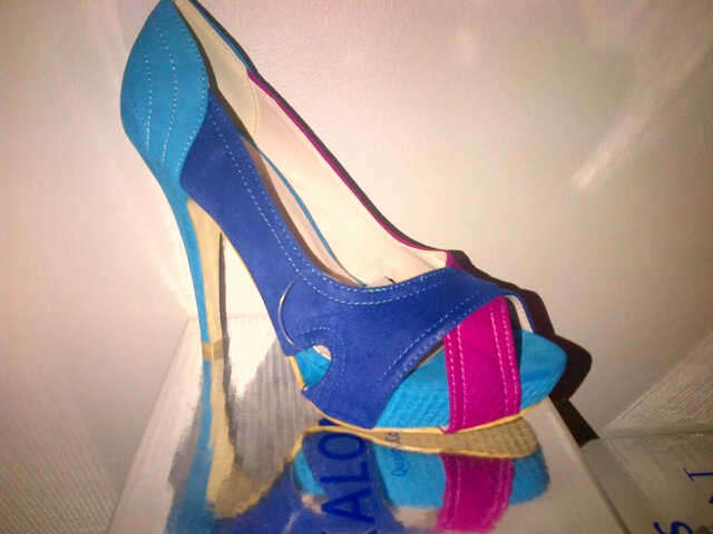 Skaloni Suede Heel