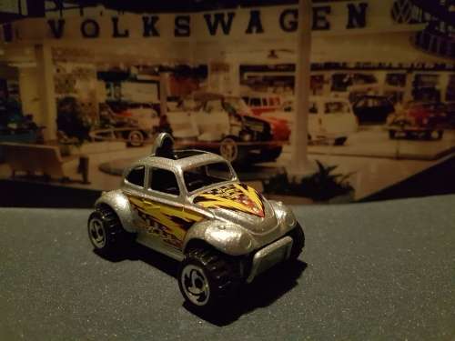 Hot Wheels VW Volkswagen Beetle Bugs N Buses Silver flamed