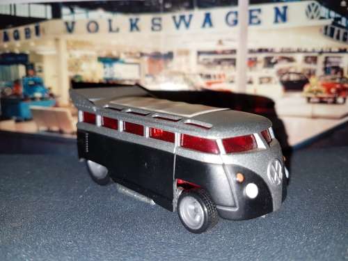 Hot Wheels VW Volkswagen Drag Bus with real riders