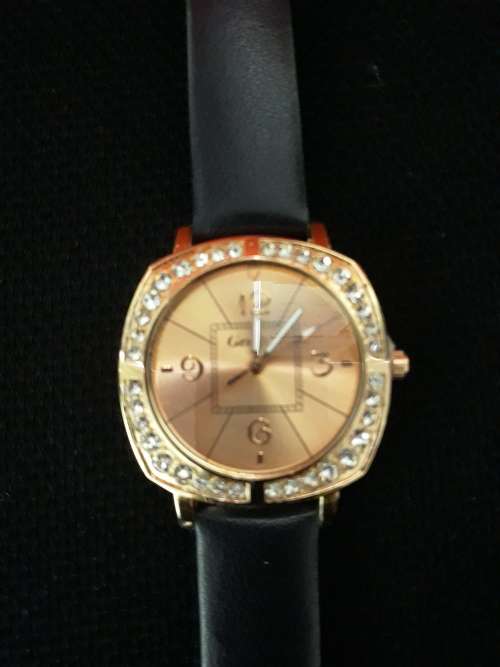 ROSE GOLD SQUARE FACE WOMENS WATCH