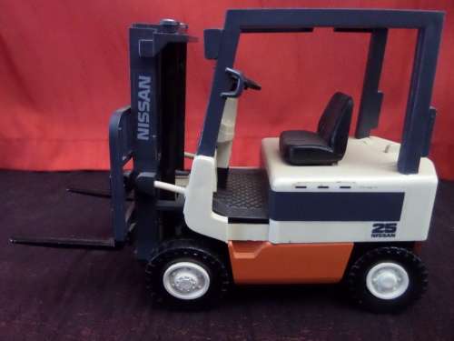 Yonezawa Nissan Forklift made in Japan