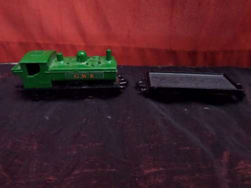 Matchbox 1979 Pannier Tank Loco no47 and 1977 Flat Car made by Lesney