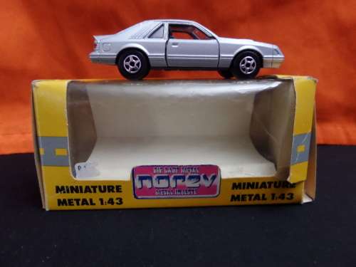 Norev  1:43 Ford Mustang