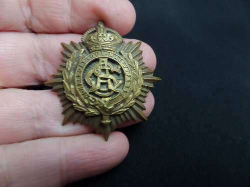 Vintage British Military Cap Badge