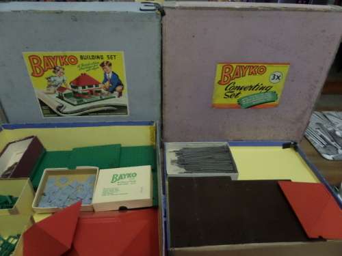 Two Bayko Building Sets NO 4 Plus Bayko Converting Set 3x (bidding for the lot)
