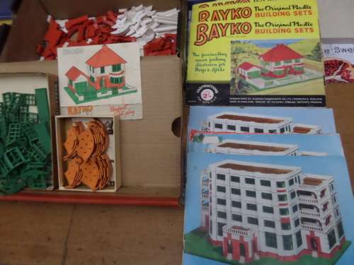 Two Bayko Building Sets NO 4 Plus Bayko Converting Set 3x (bidding for the lot)